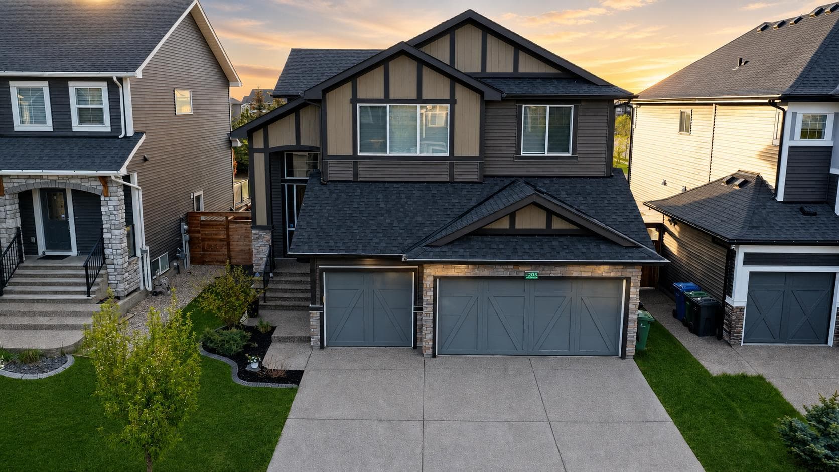 205 Aspenmere Way 