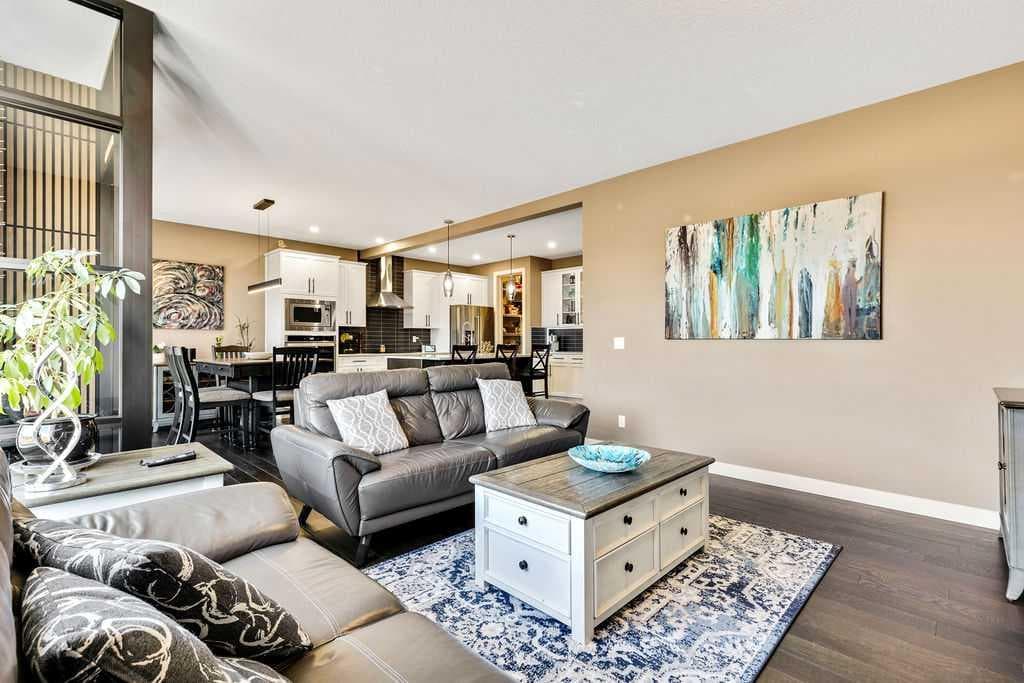 205 Aspenmere Way 
