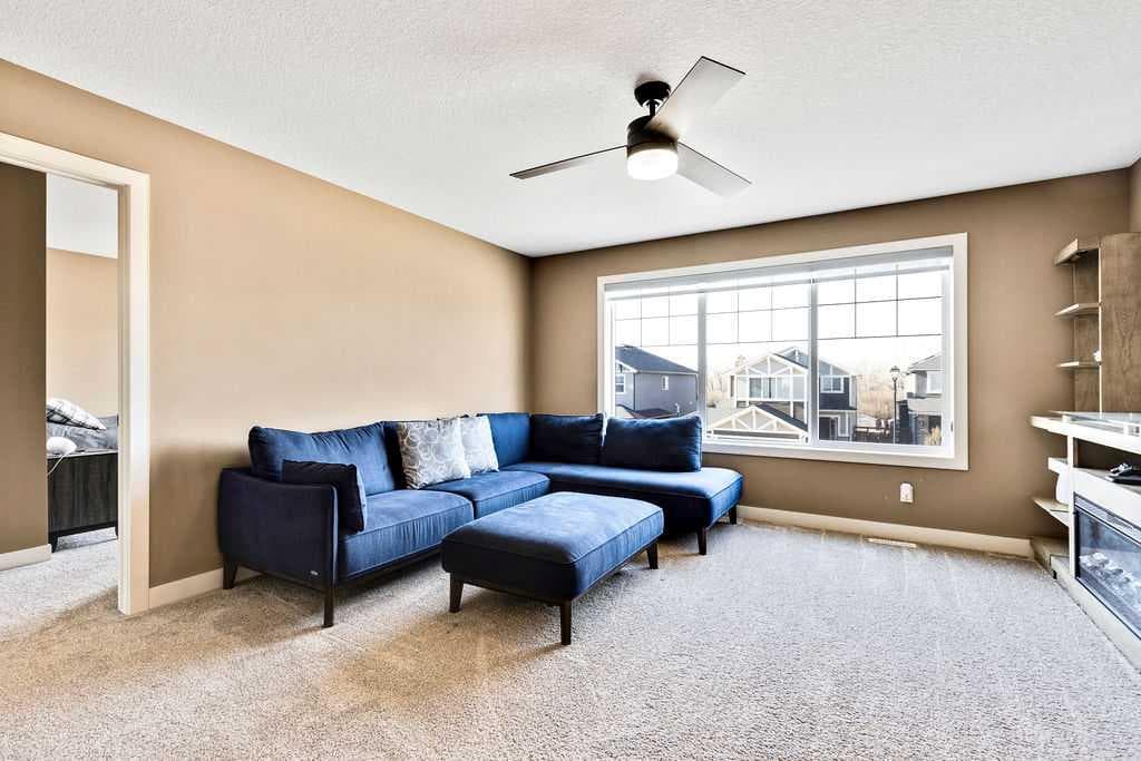 205 Aspenmere Way 