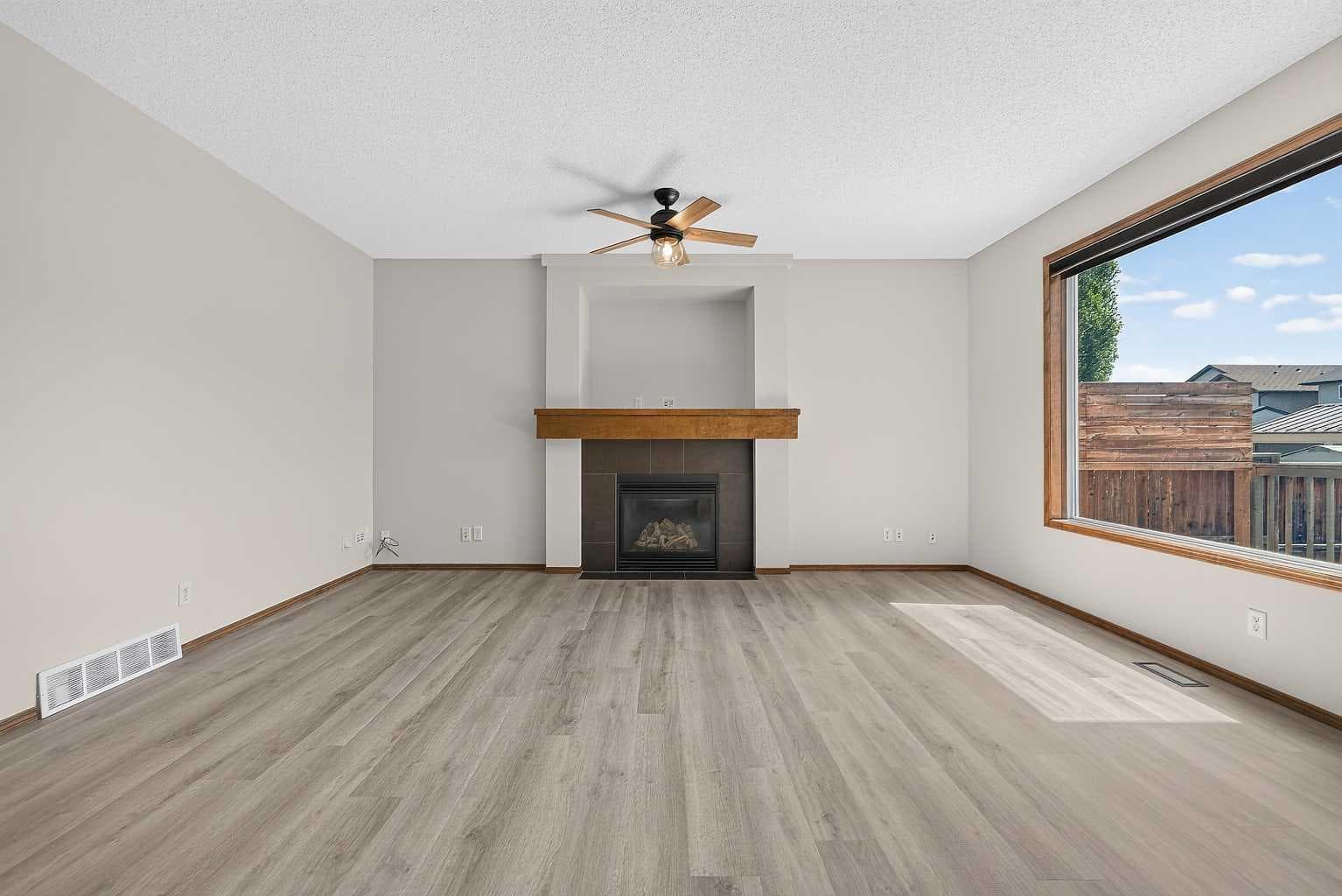 249 Elgin Manor SE