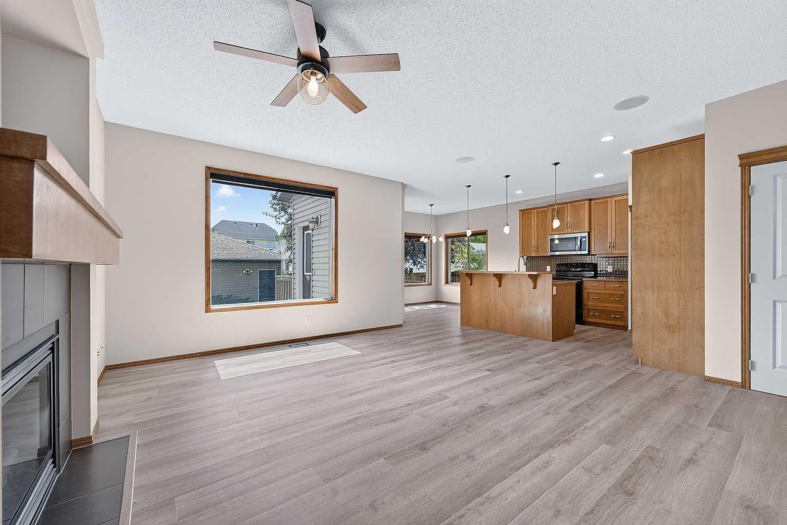 249 Elgin Manor SE