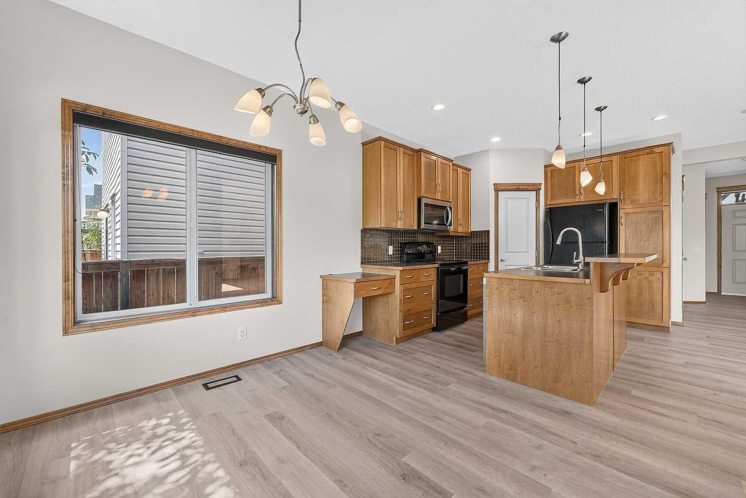 249 Elgin Manor SE