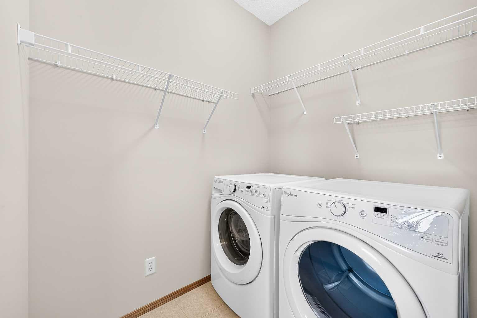 249 Elgin Manor SE