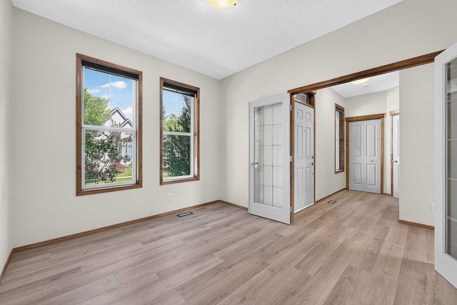 249 Elgin Manor SE