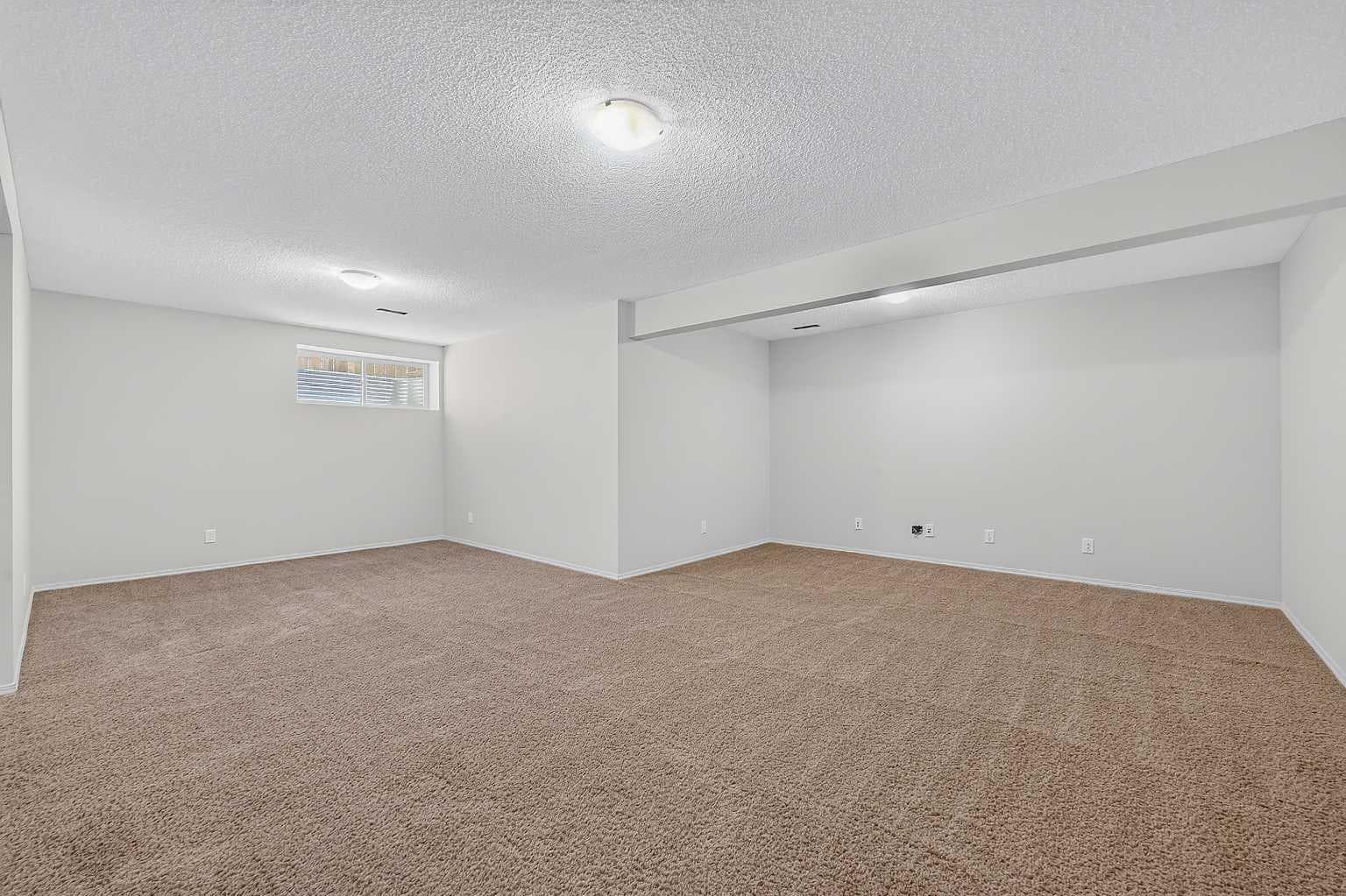 249 Elgin Manor SE
