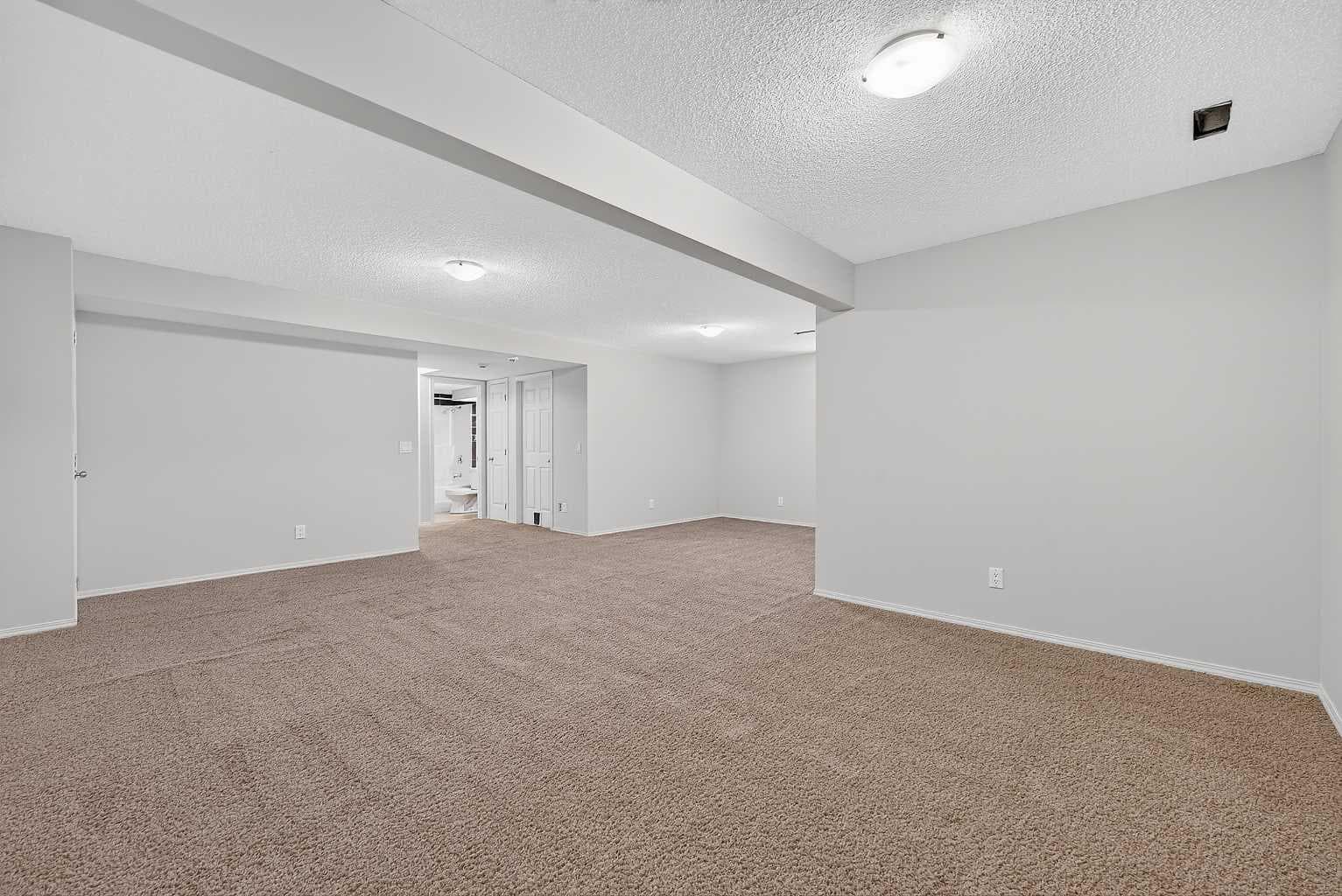 249 Elgin Manor SE