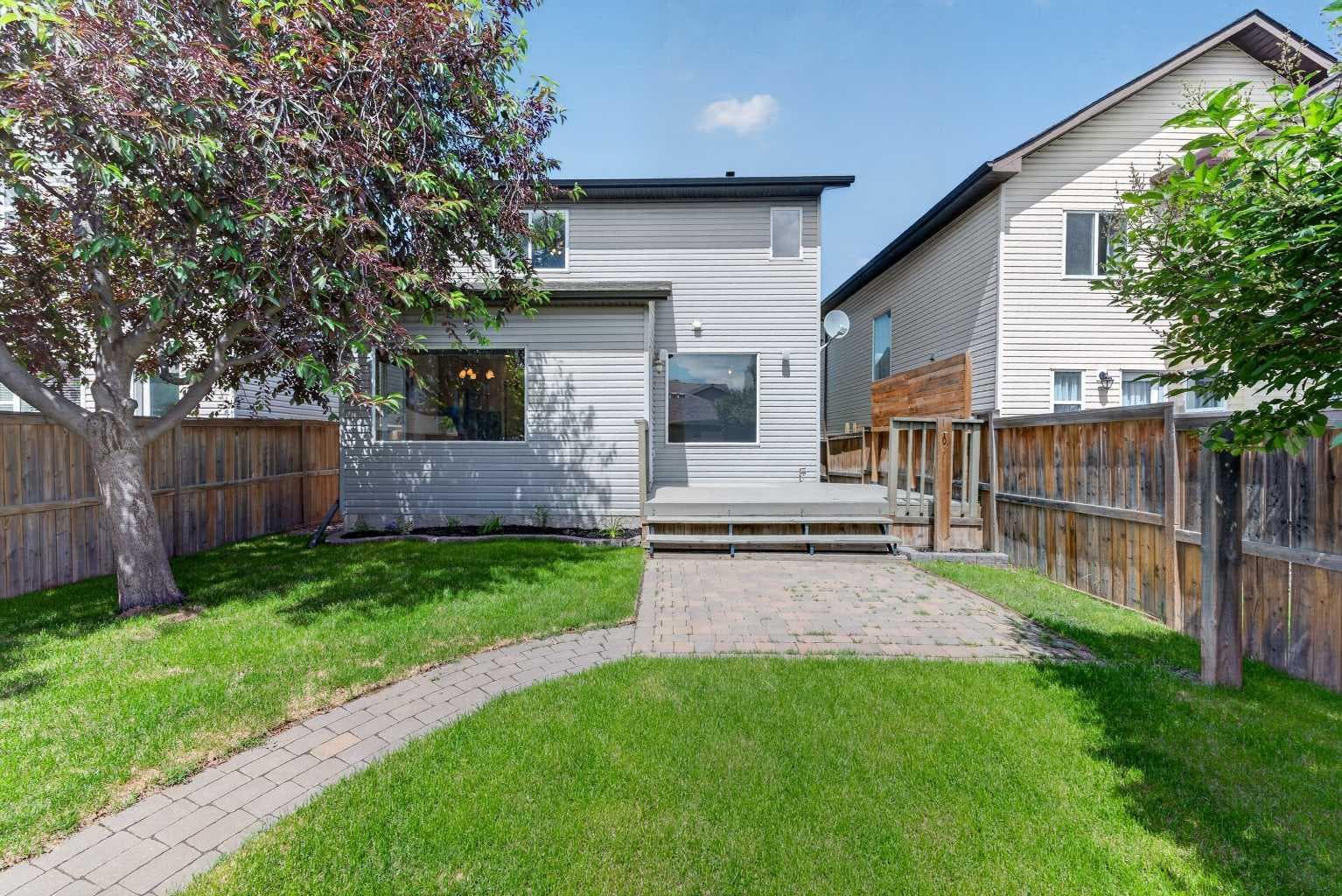 249 Elgin Manor SE