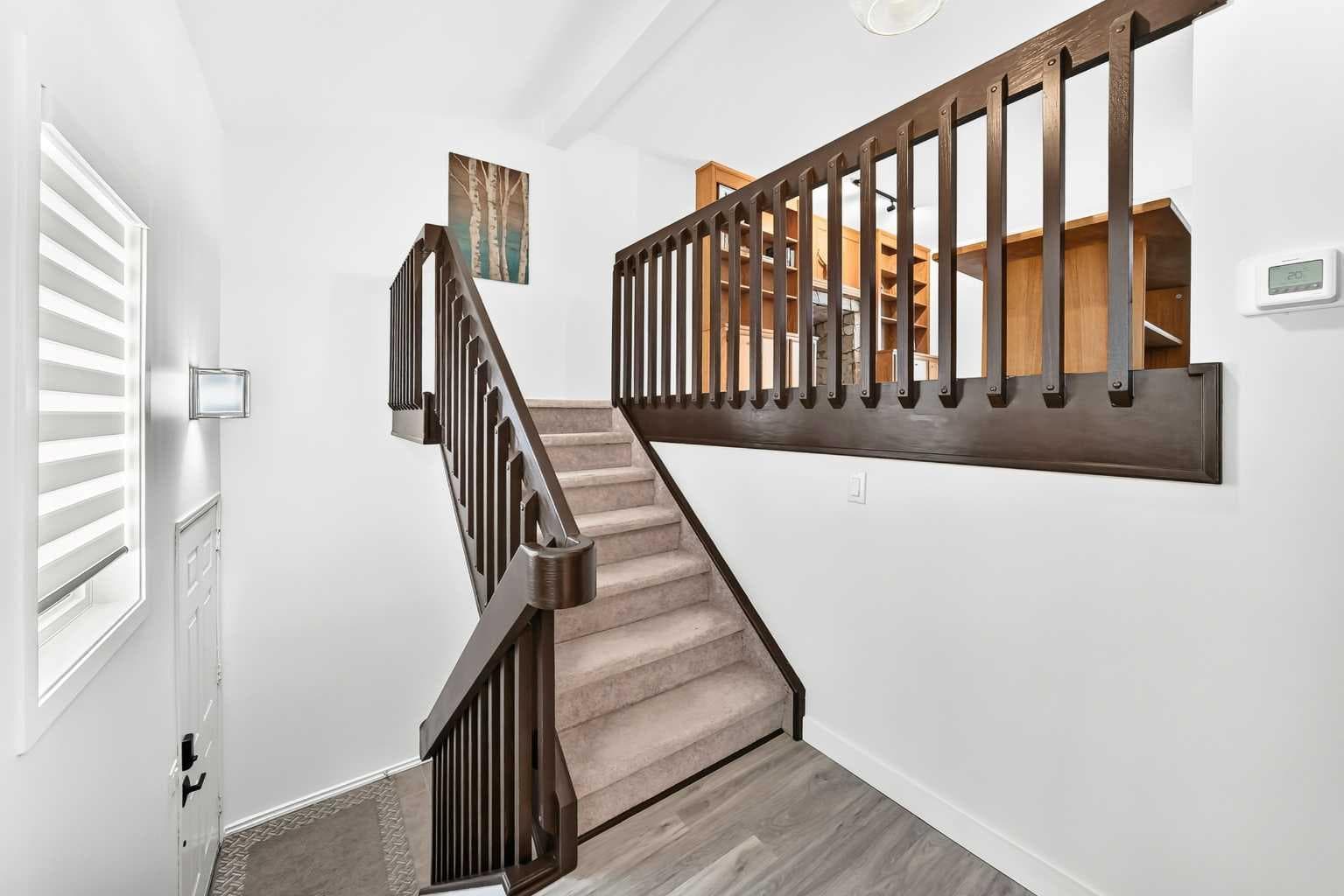 31 Ranchridge Way NW