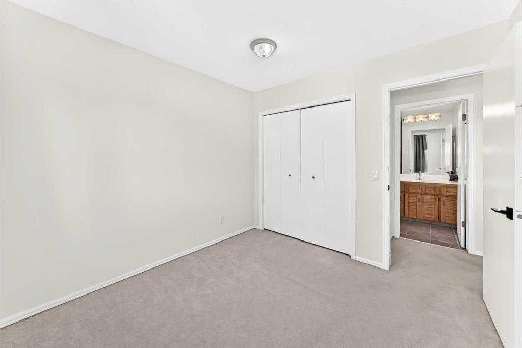 31 Ranchridge Way NW
