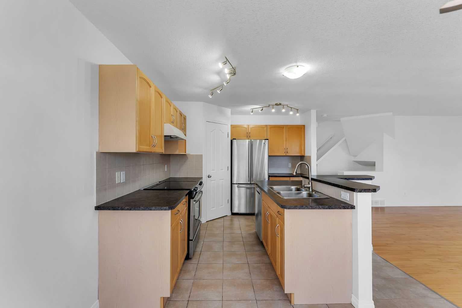 7 Saddlecrest Terrace NE