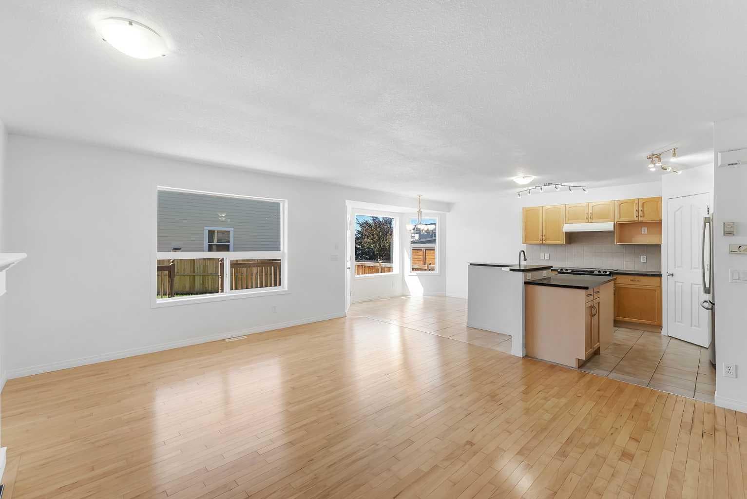 7 Saddlecrest Terrace NE
