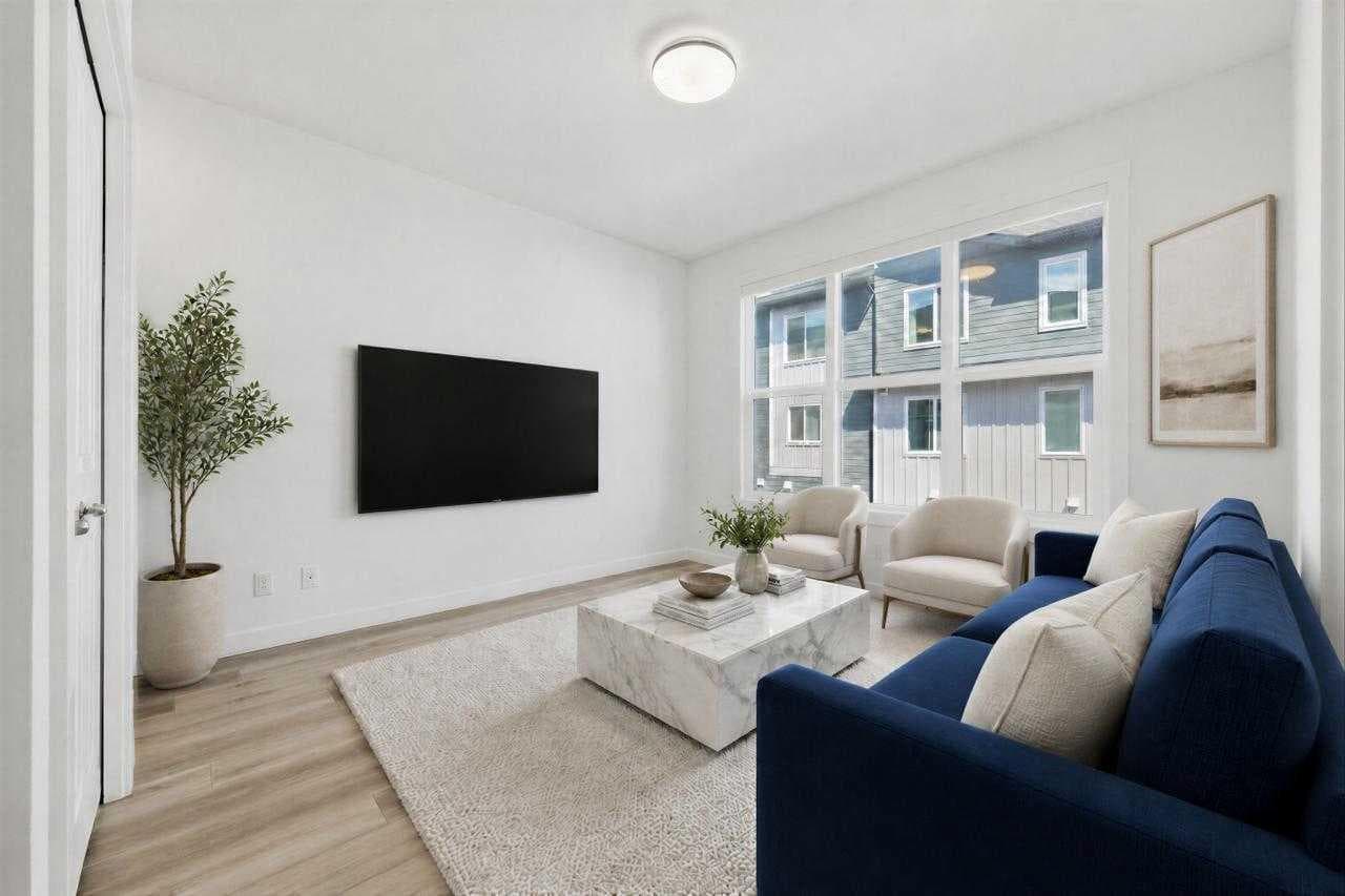 283, 380 Seton Villas SE