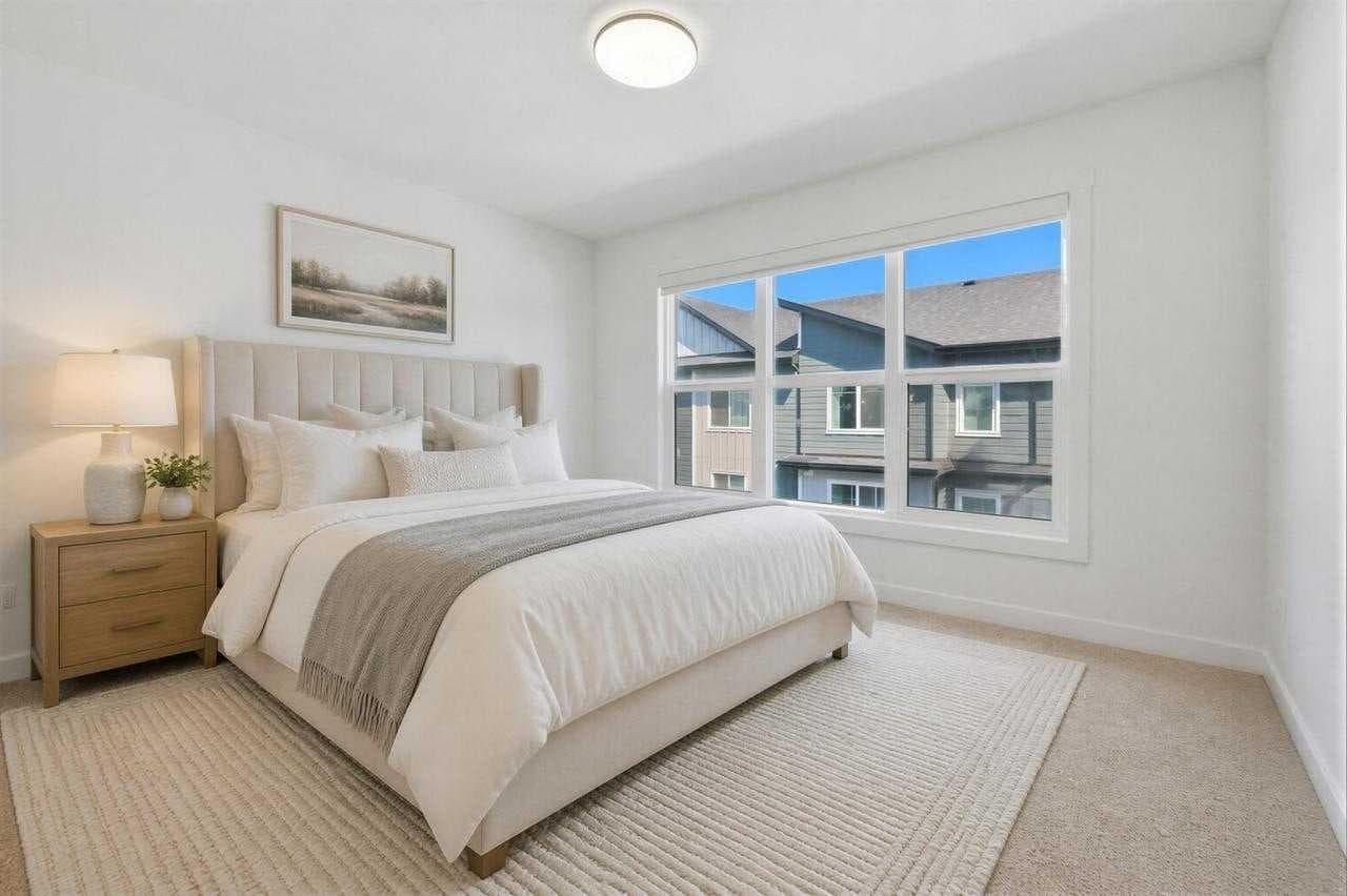 283, 380 Seton Villas SE