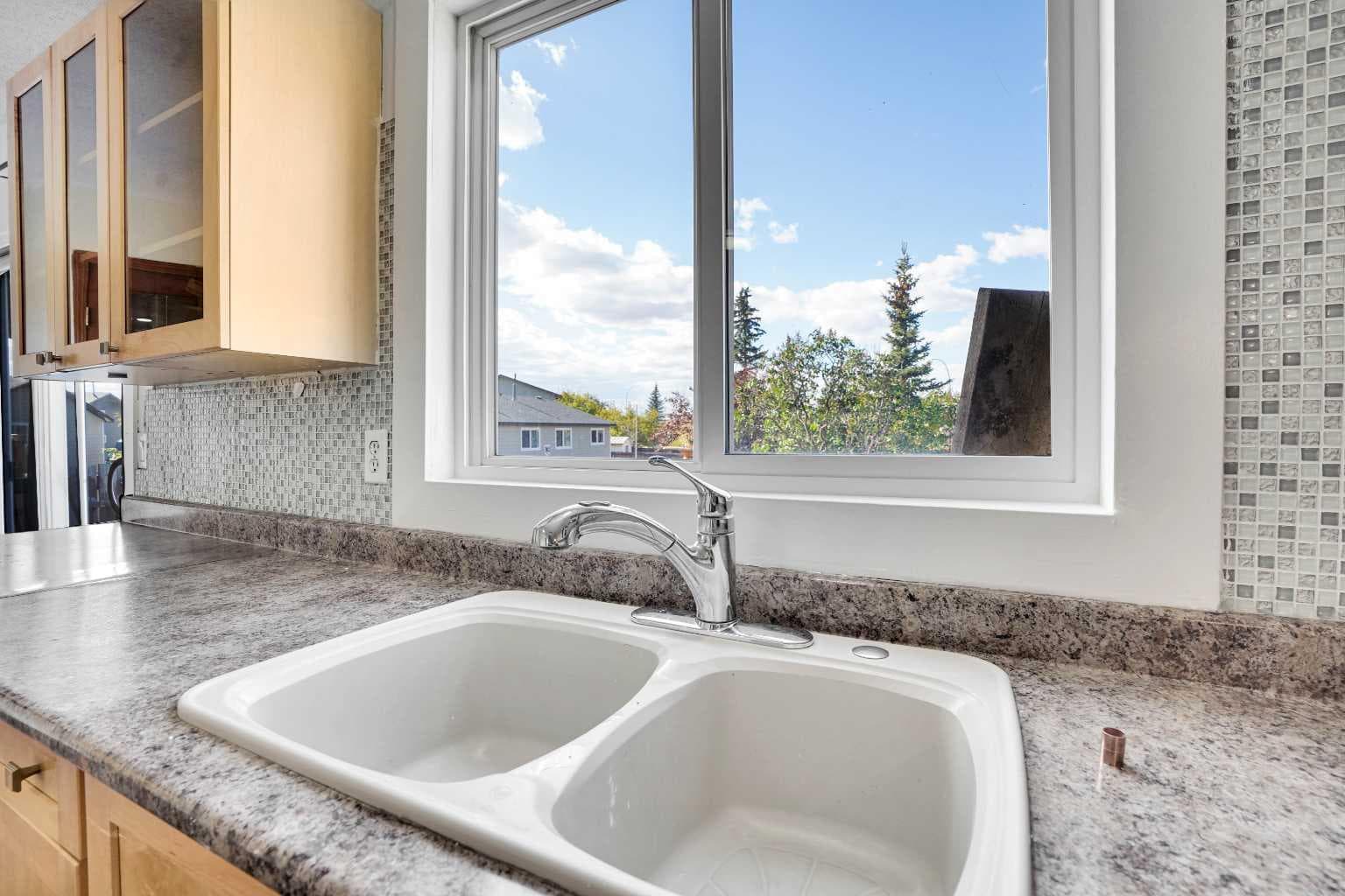 26 Falmead Bay NE