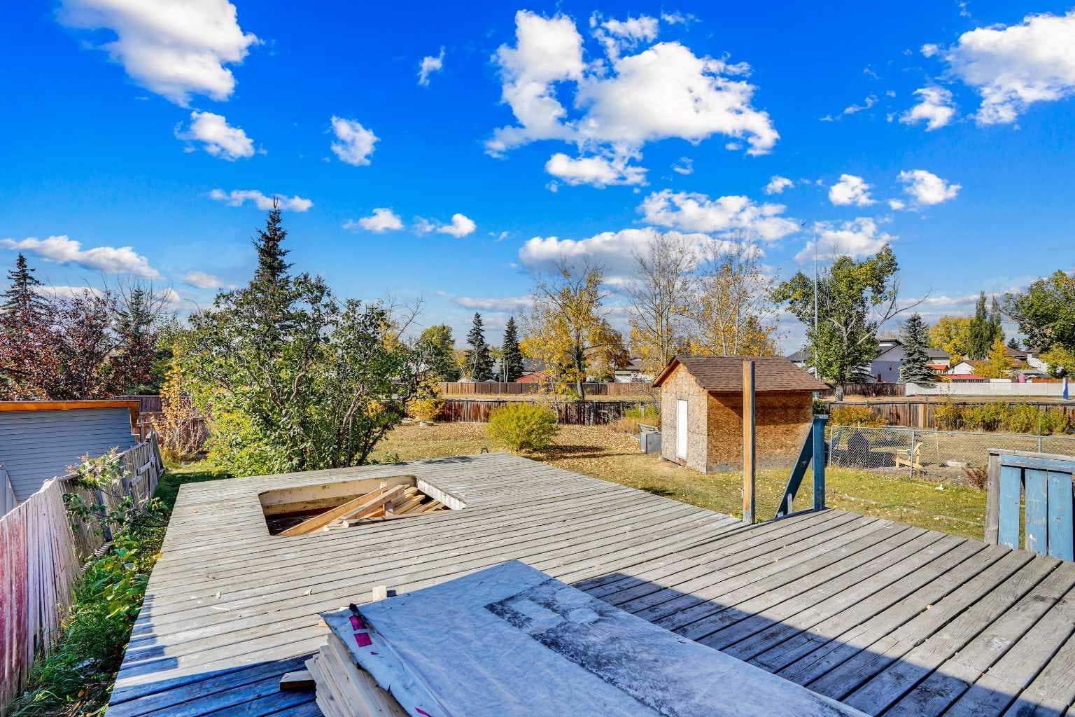 26 Falmead Bay NE
