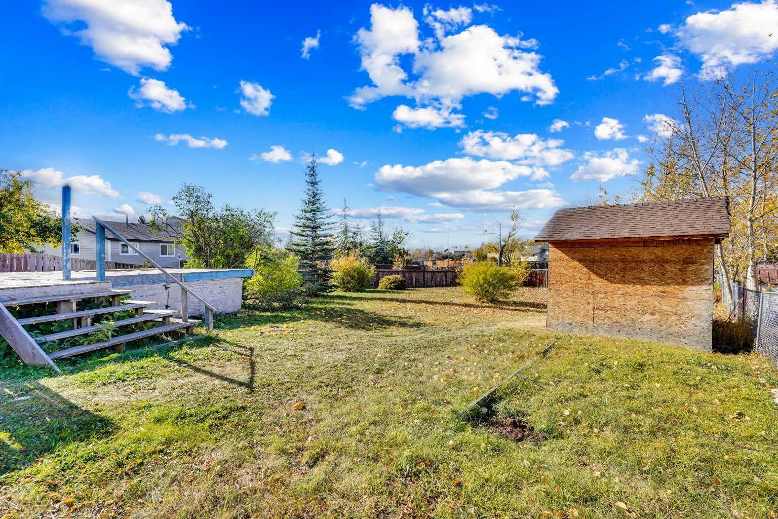 26 Falmead Bay NE