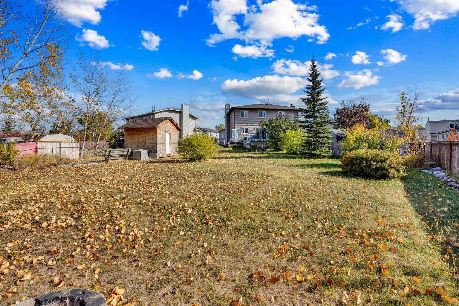 26 Falmead Bay NE