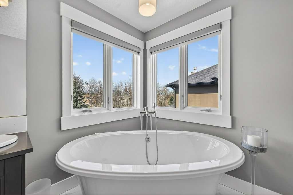78 Aspen Cliff Close SW