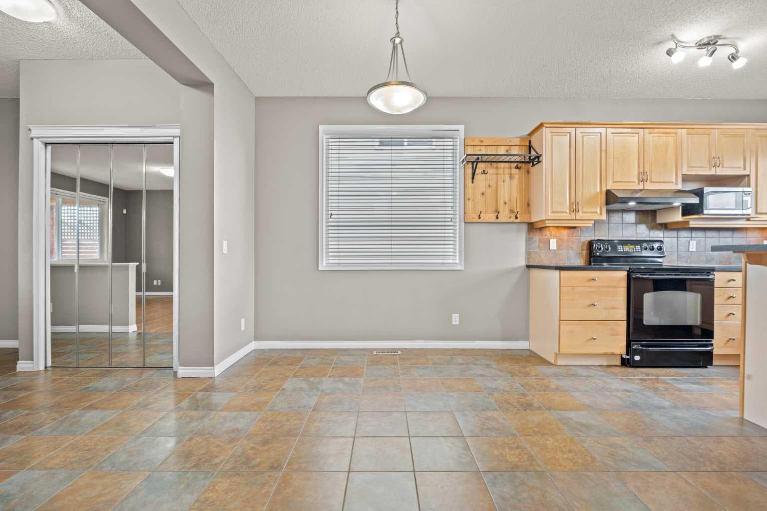 2362 Sagewood Crescent SW