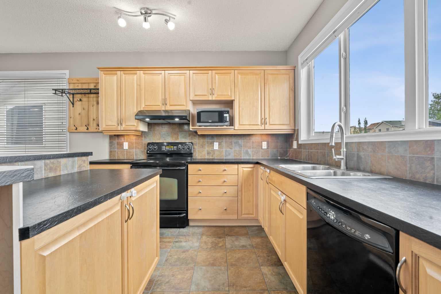 2362 Sagewood Crescent SW