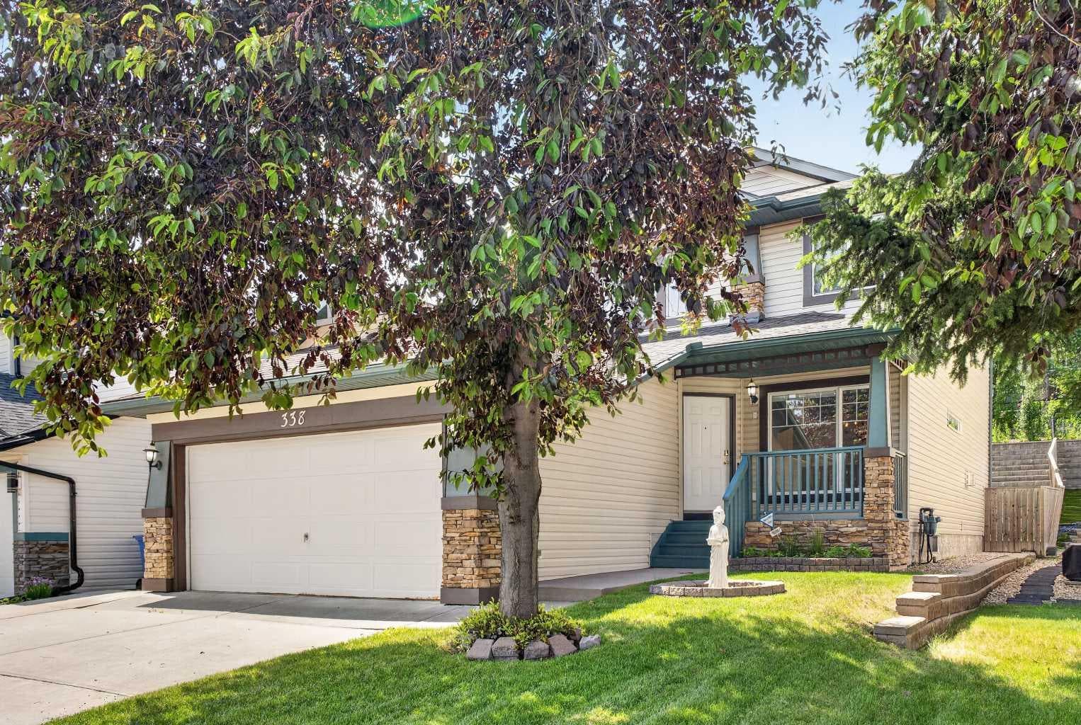 338 Panamount Drive NW