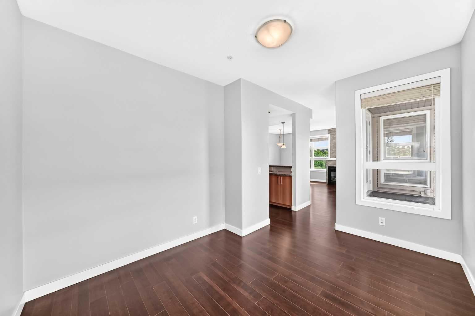 402, 1010 Centre Avenue NE