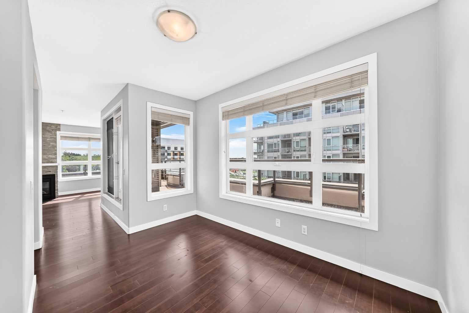 402, 1010 Centre Avenue NE