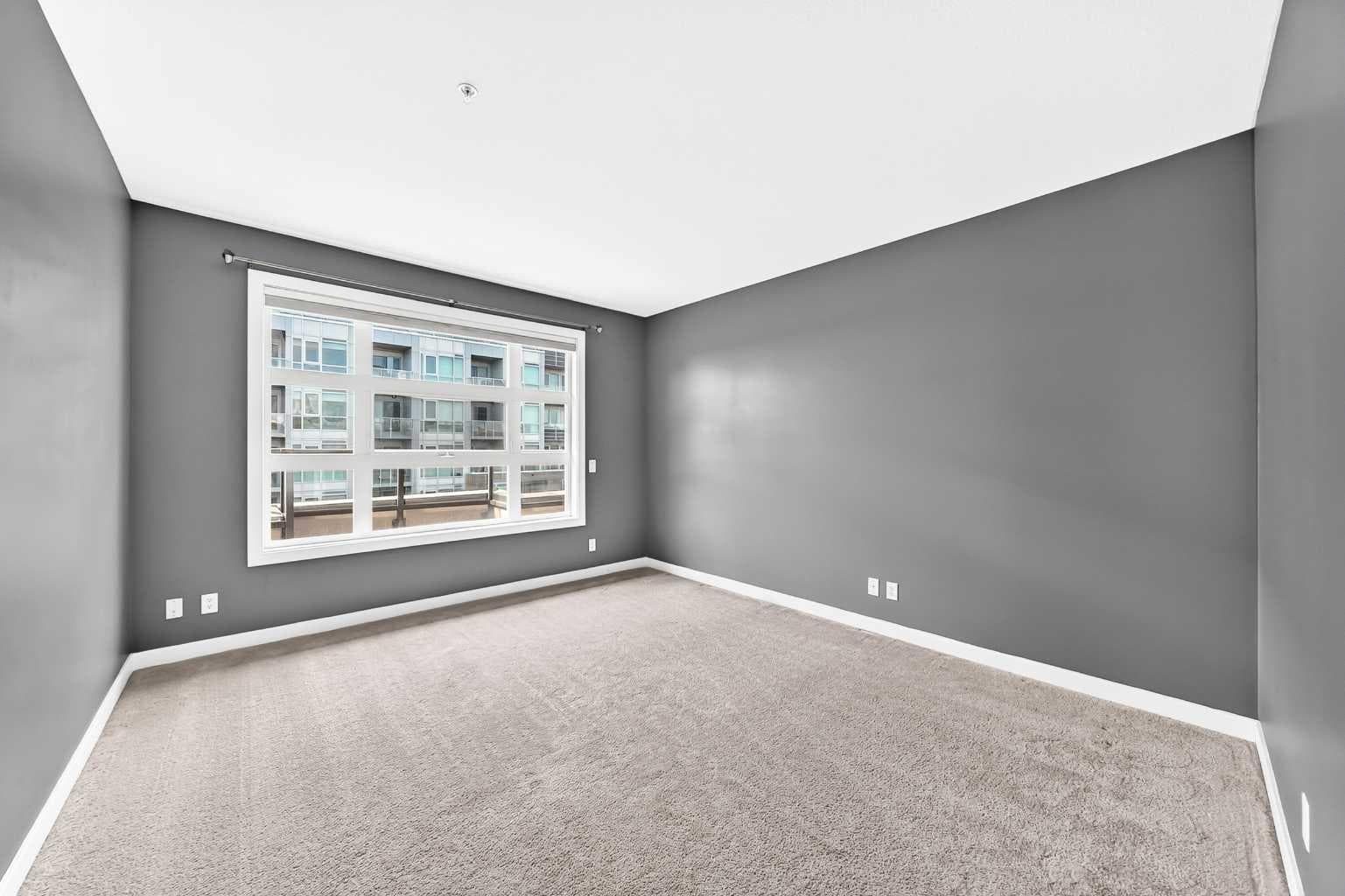 402, 1010 Centre Avenue NE