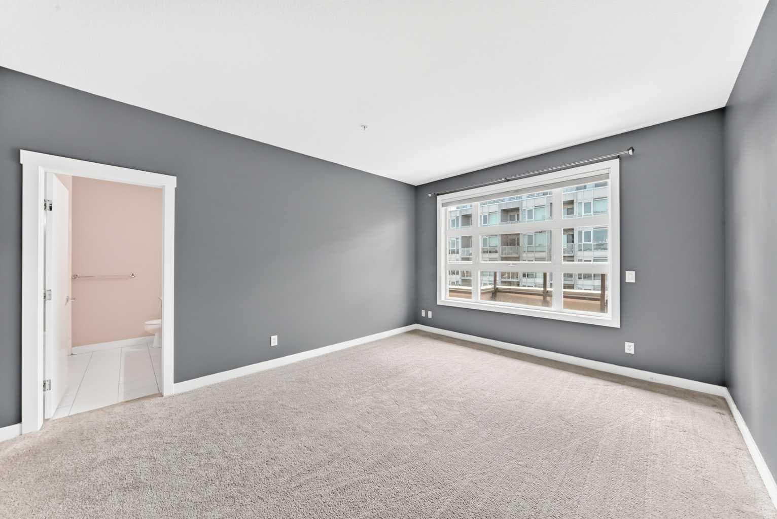 402, 1010 Centre Avenue NE