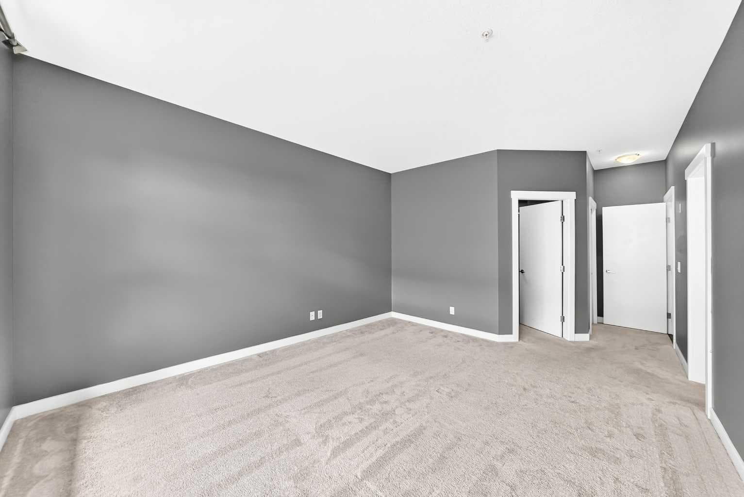 402, 1010 Centre Avenue NE