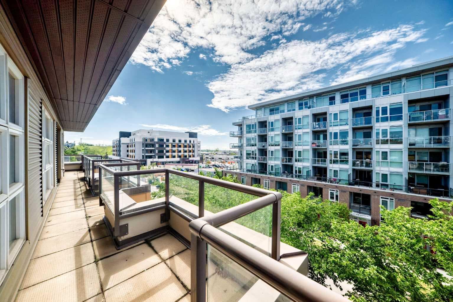 402, 1010 Centre Avenue NE