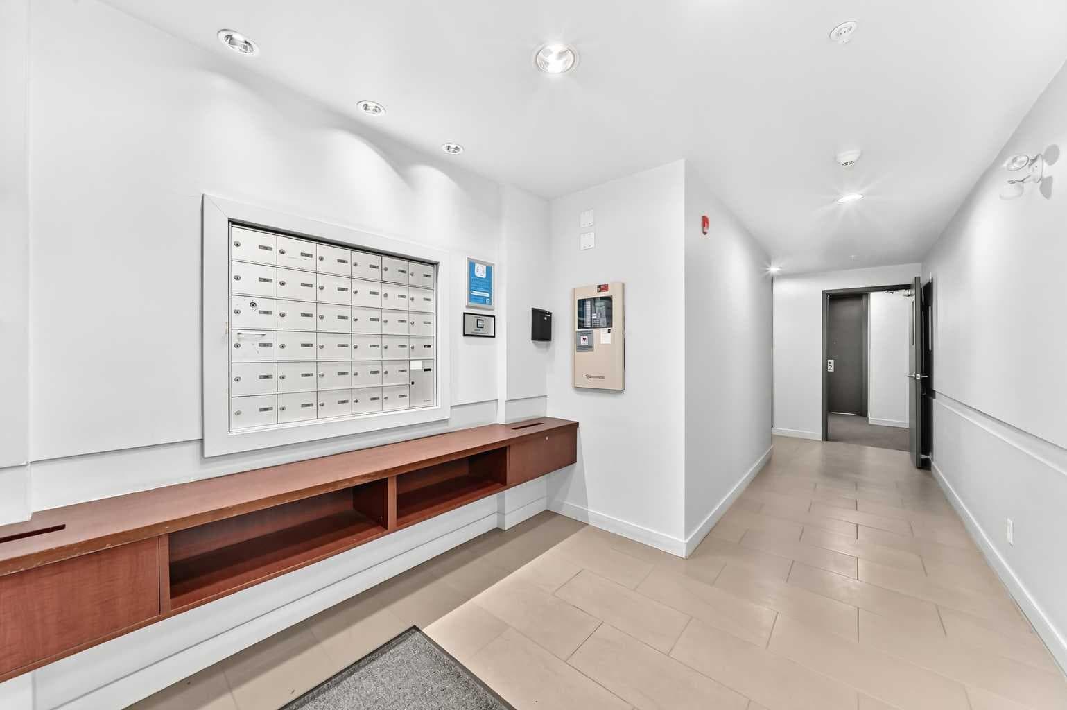 402, 1010 Centre Avenue NE