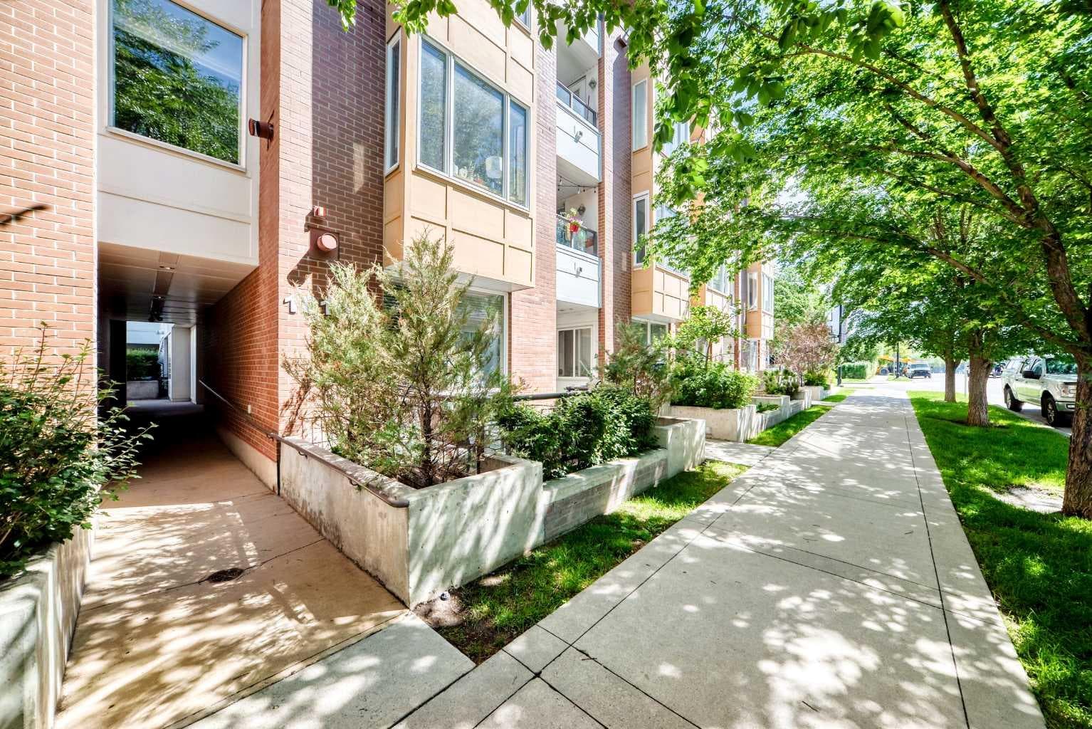 402, 1010 Centre Avenue NE