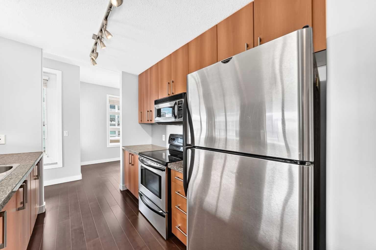 402, 1010 Centre Avenue NE