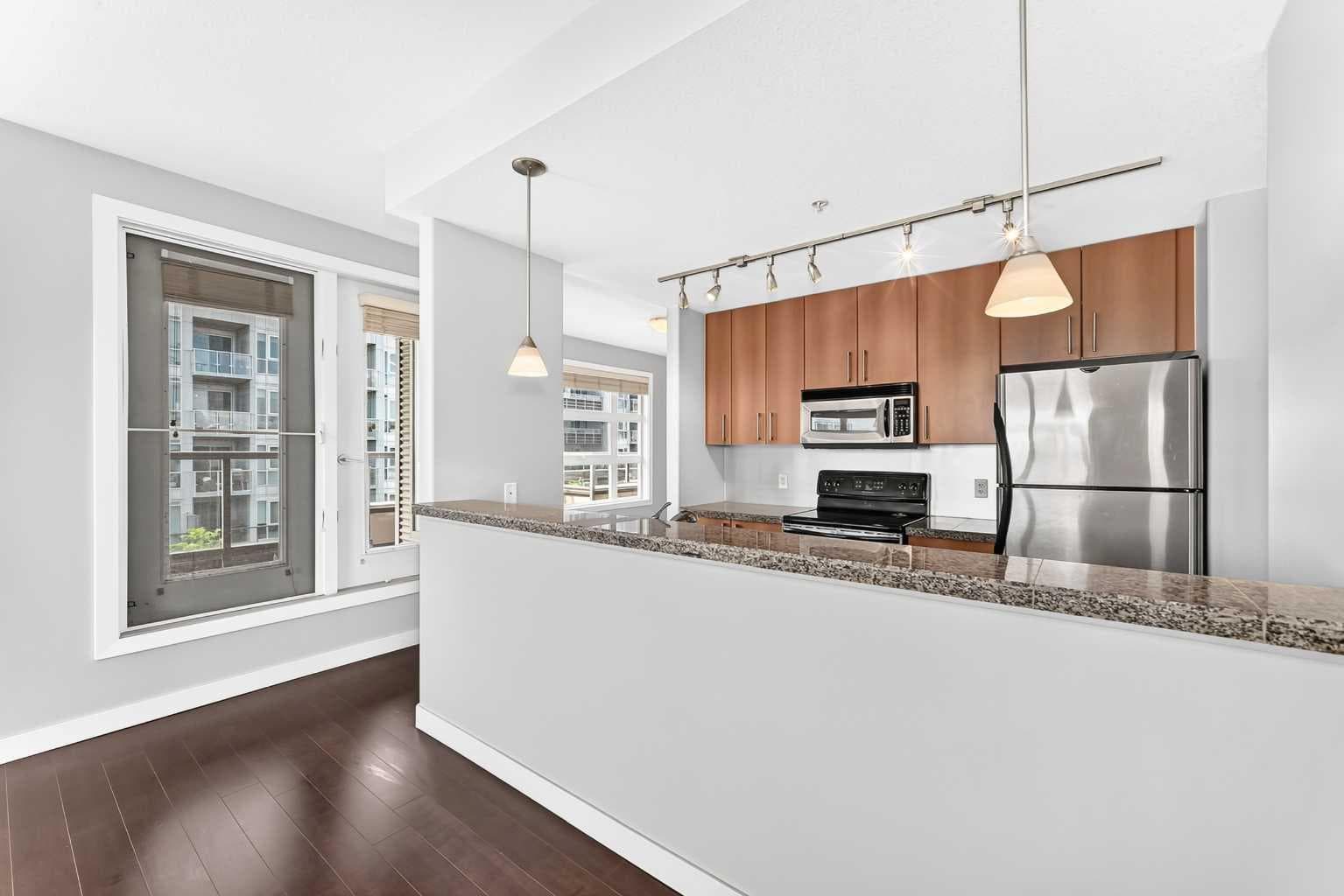 402, 1010 Centre Avenue NE