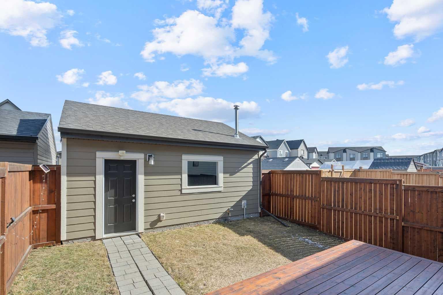 849 Mahogany Boulevard SE