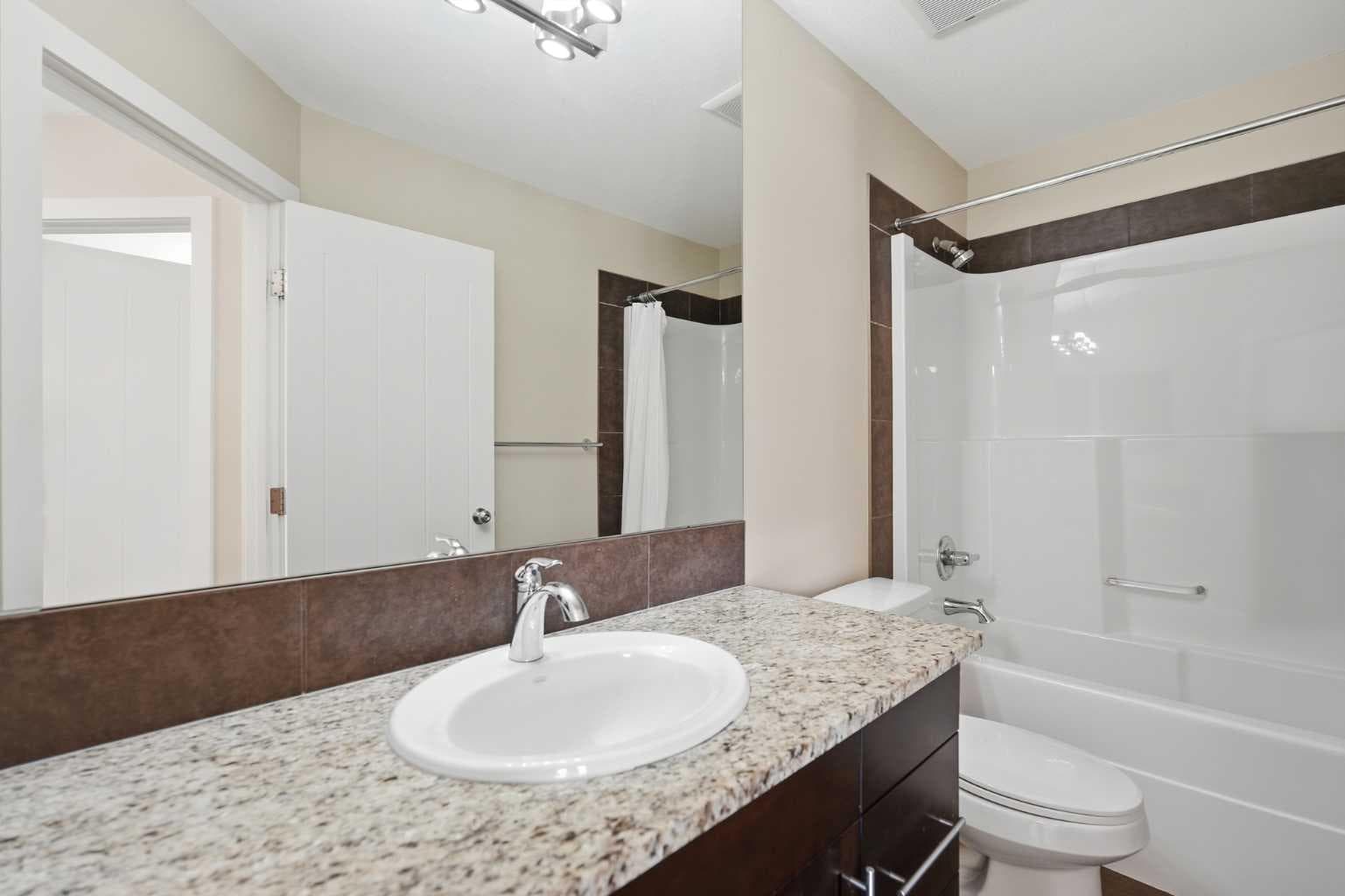 431 quarry Villas SE