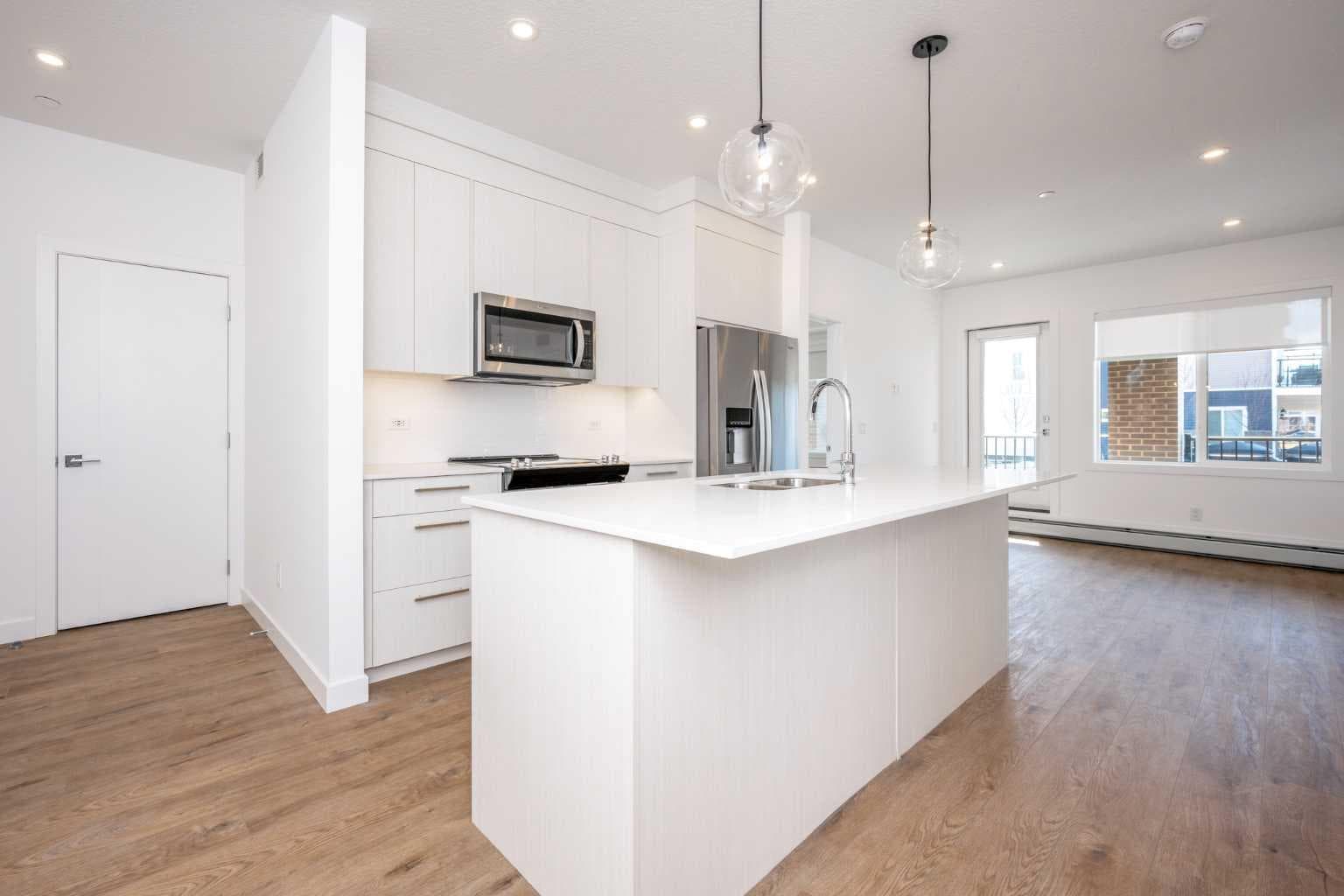 4102, 6 Merganser Drive W