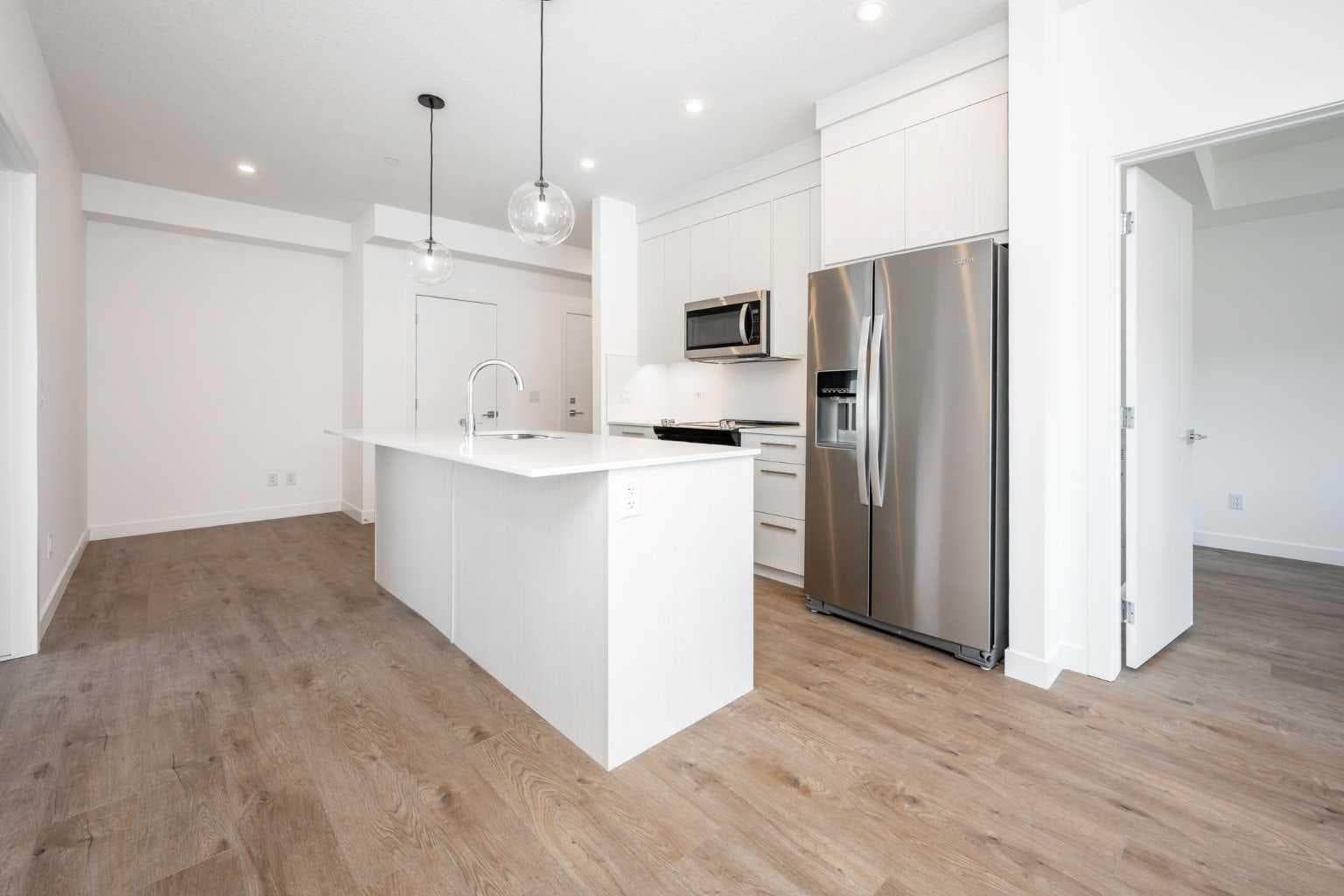 4102, 6 Merganser Drive W