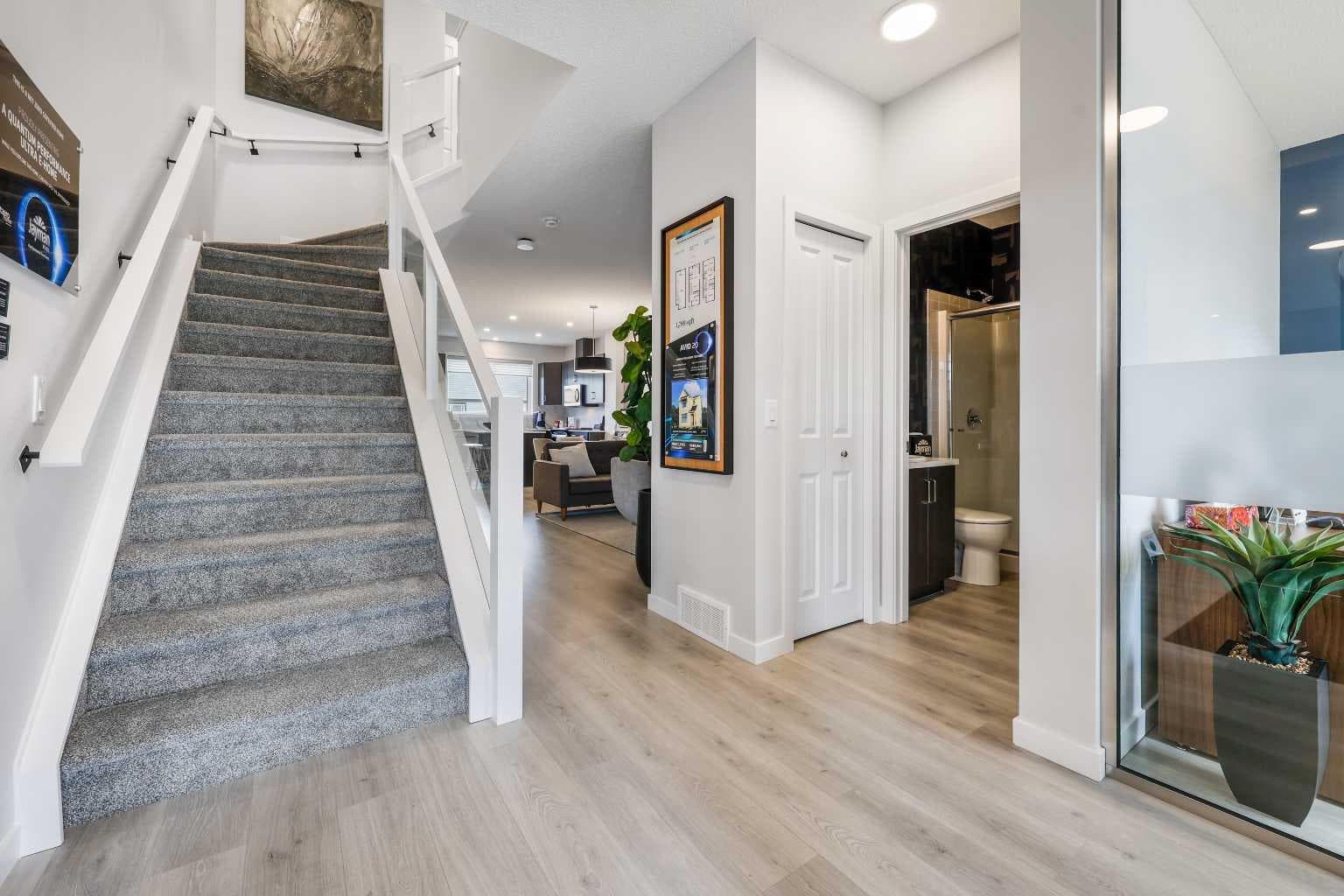 16 Amblefield View NW