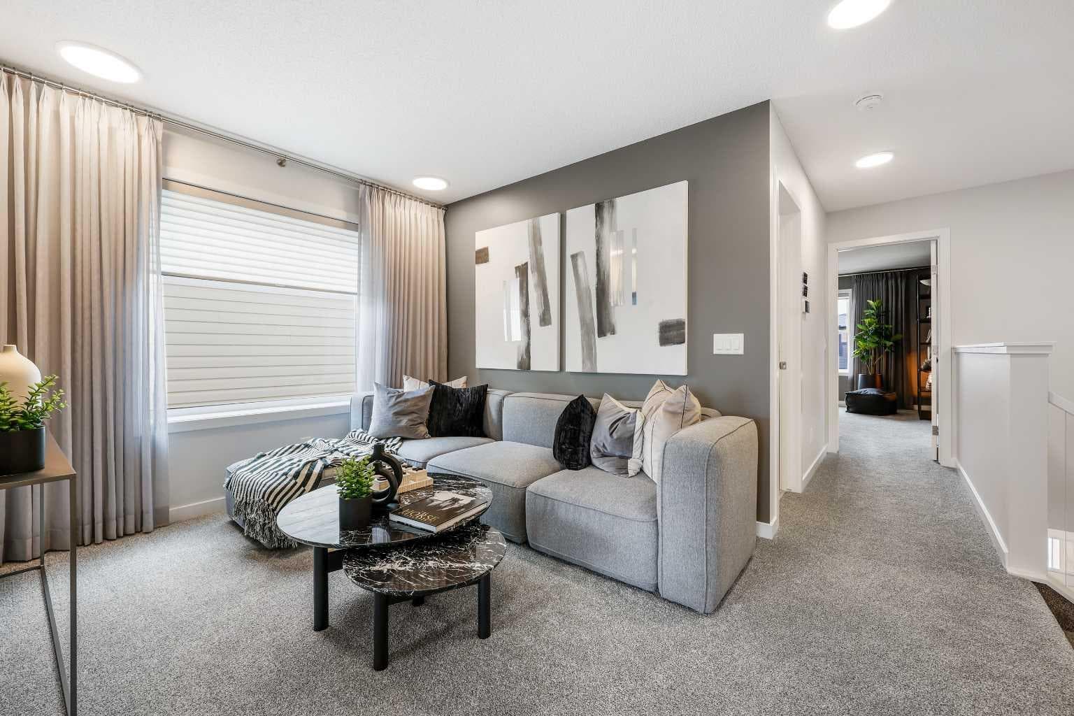 16 Amblefield View NW