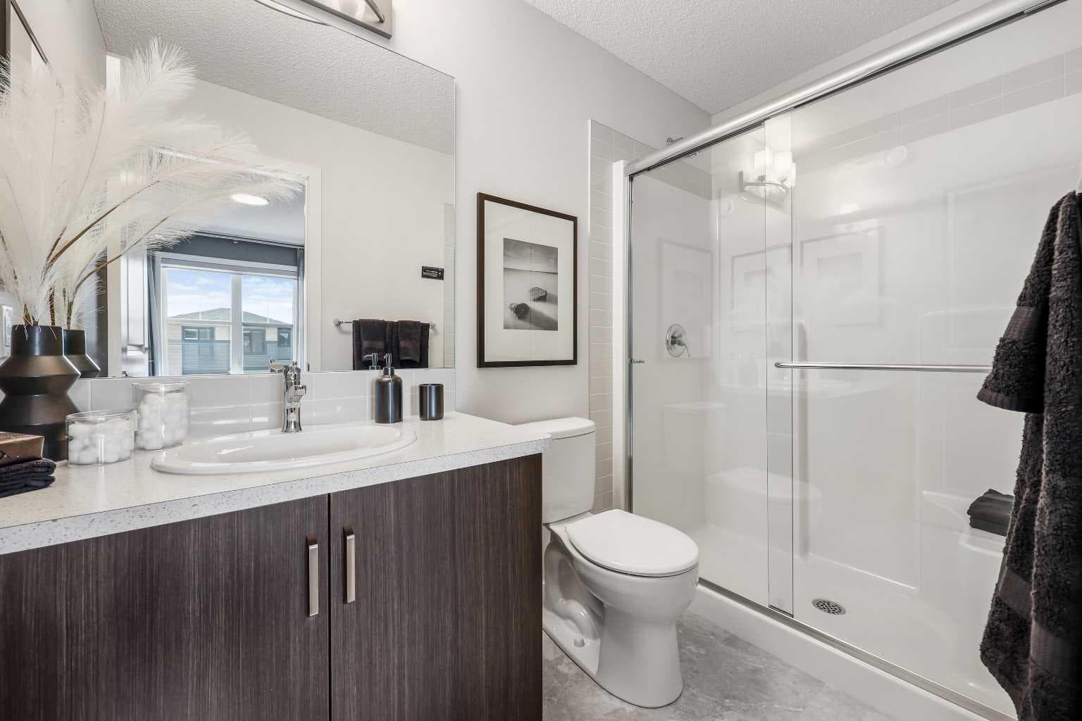 16 Amblefield View NW