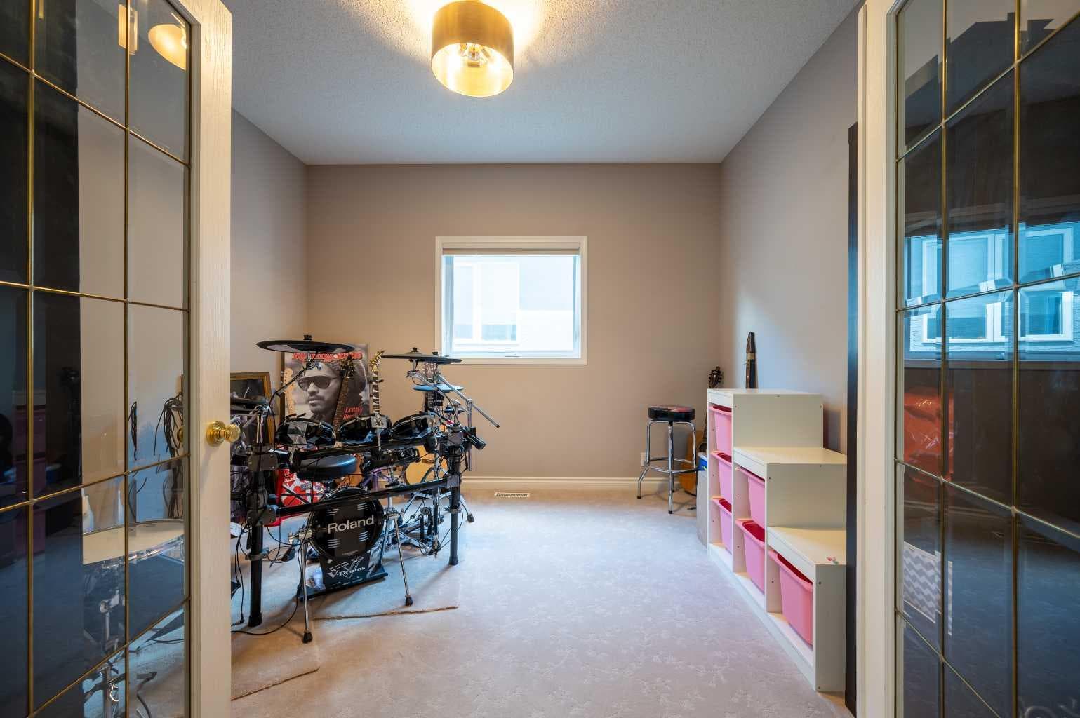 13 Cranston Drive SE