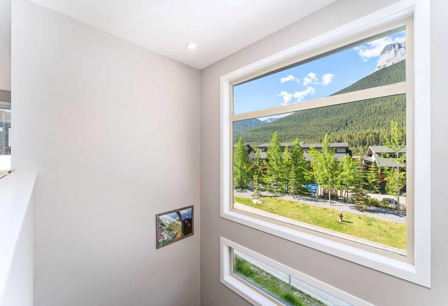 601, 102 Stewart Creek Rise 