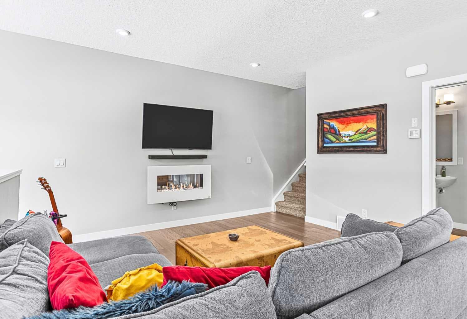 601, 102 Stewart Creek Rise 