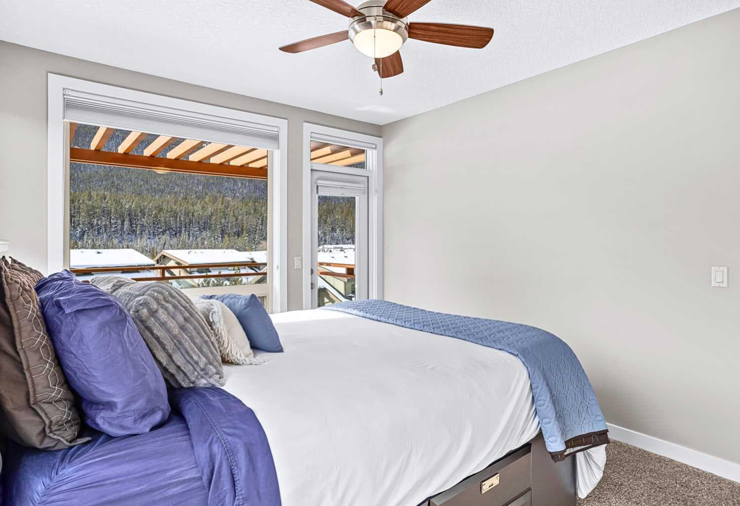 601, 102 Stewart Creek Rise 