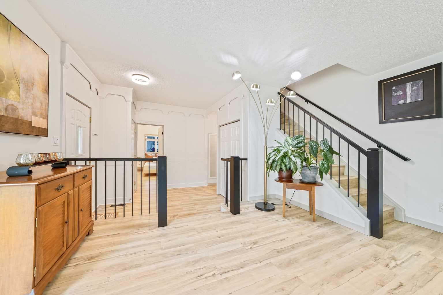 40 Silver Ridge Court NW