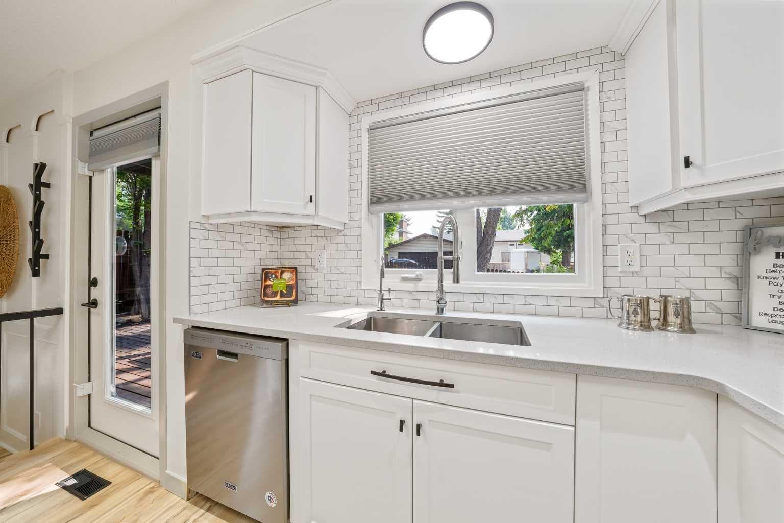 40 Silver Ridge Court NW