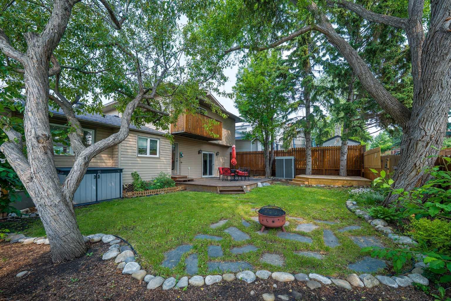 40 Silver Ridge Court NW