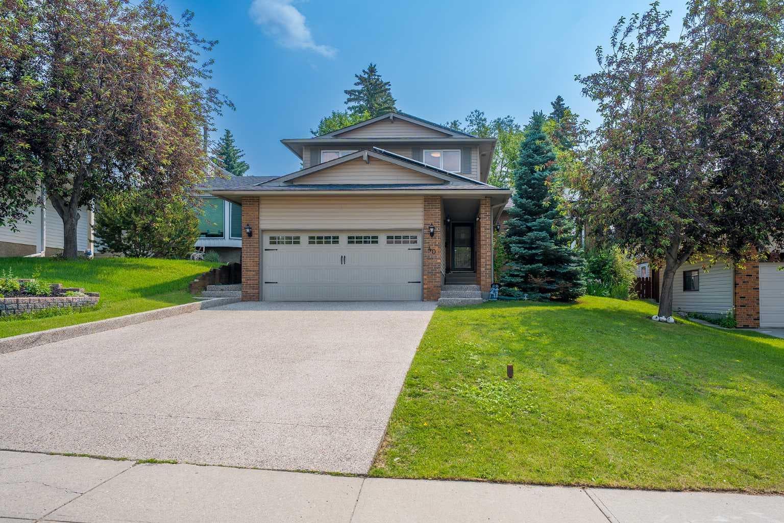 40 Silver Ridge Court NW